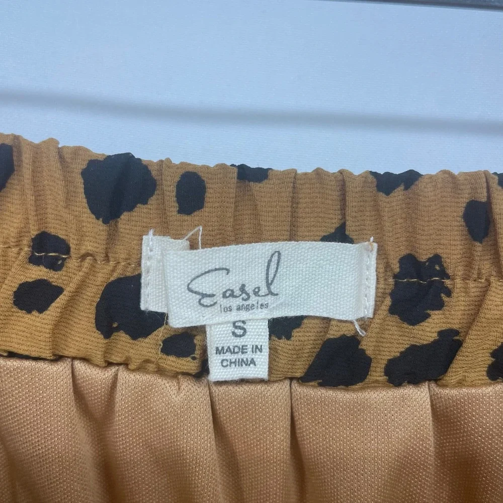 Easel‎ Women Size Small Pleated Maxi Skirt Mustard Yellow Black Dot Animal Print